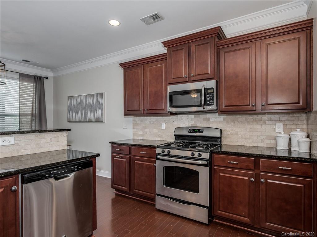 10318 Newbridge Road Charlotte, NC 28278 - Photo 14 of 30 Gallery Image 14