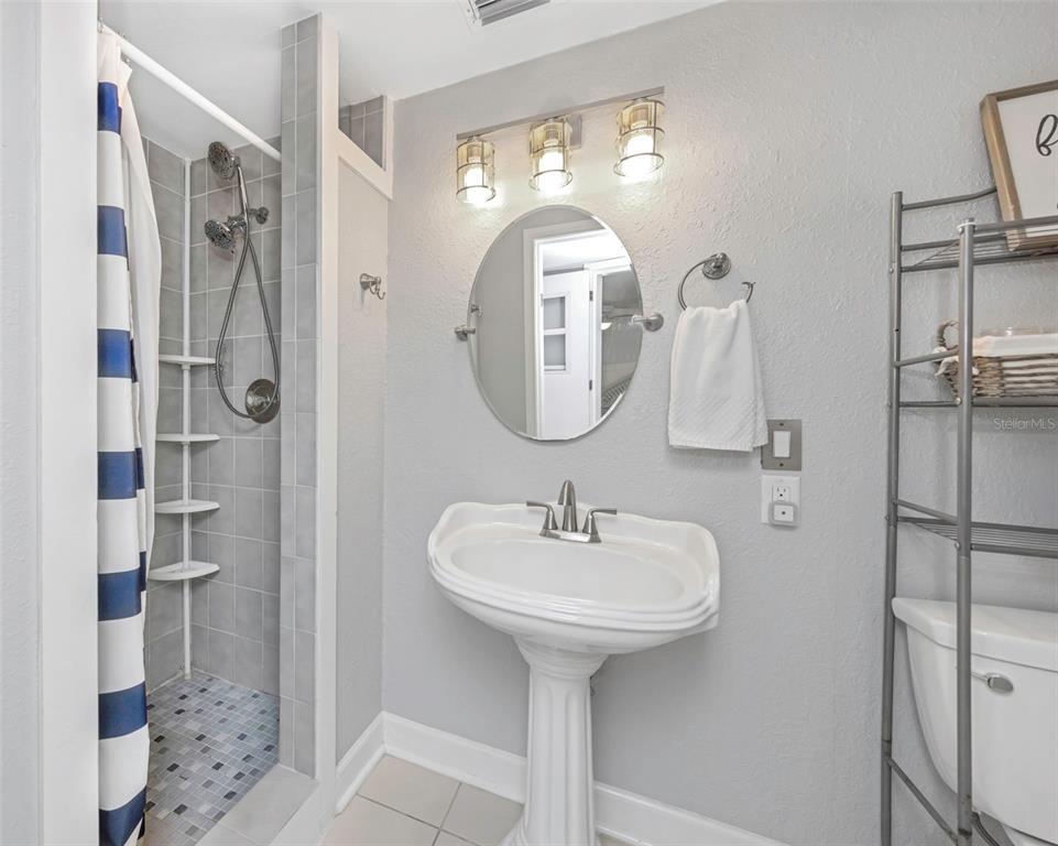414 Tampa Road Palm Harbor, FL 34683 - Photo 17 of 45