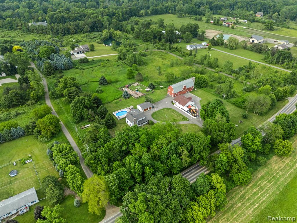 7739 Clyde Road Fenton, MI 48430 - Photo 71 of 94 Gallery Image 71