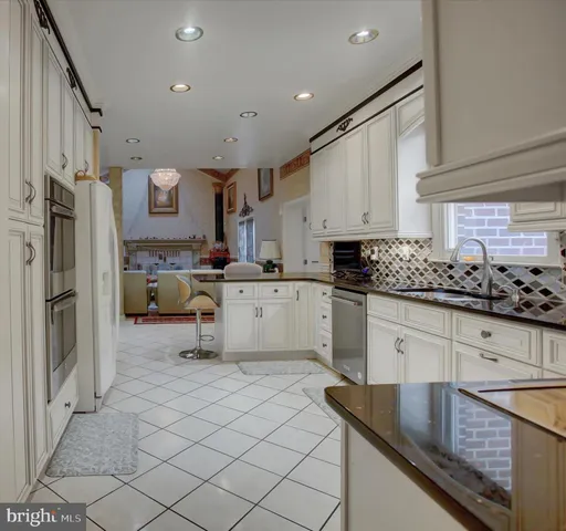 $649,900 | 3325 Muirfield Drive, Chambersburg, PA 17202