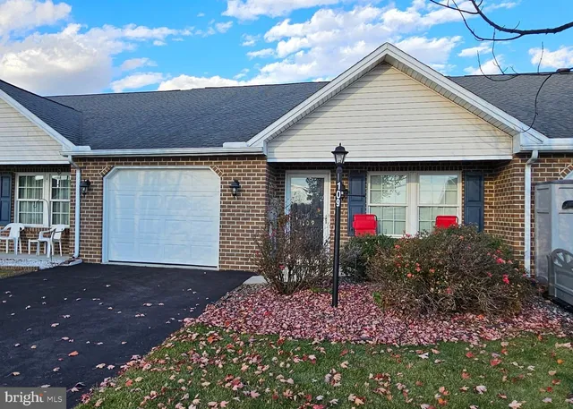 $230,000 | 109 Central Way, Shippensburg, PA 17257