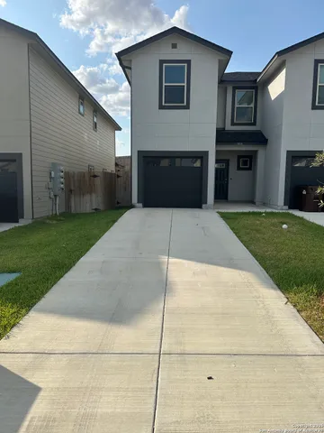 $971,000 | 8415 Via Verona, San Antonio, TX 78227