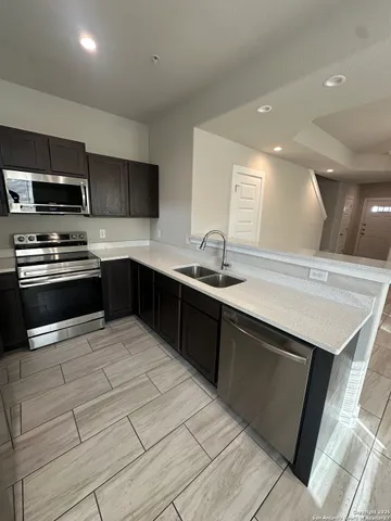 $971,000 | 8415 Via Verona, San Antonio, TX 78227