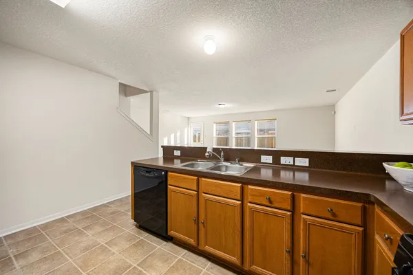 $2,200 | 18107 Fairhope Oak Street, Houston, TX 77084