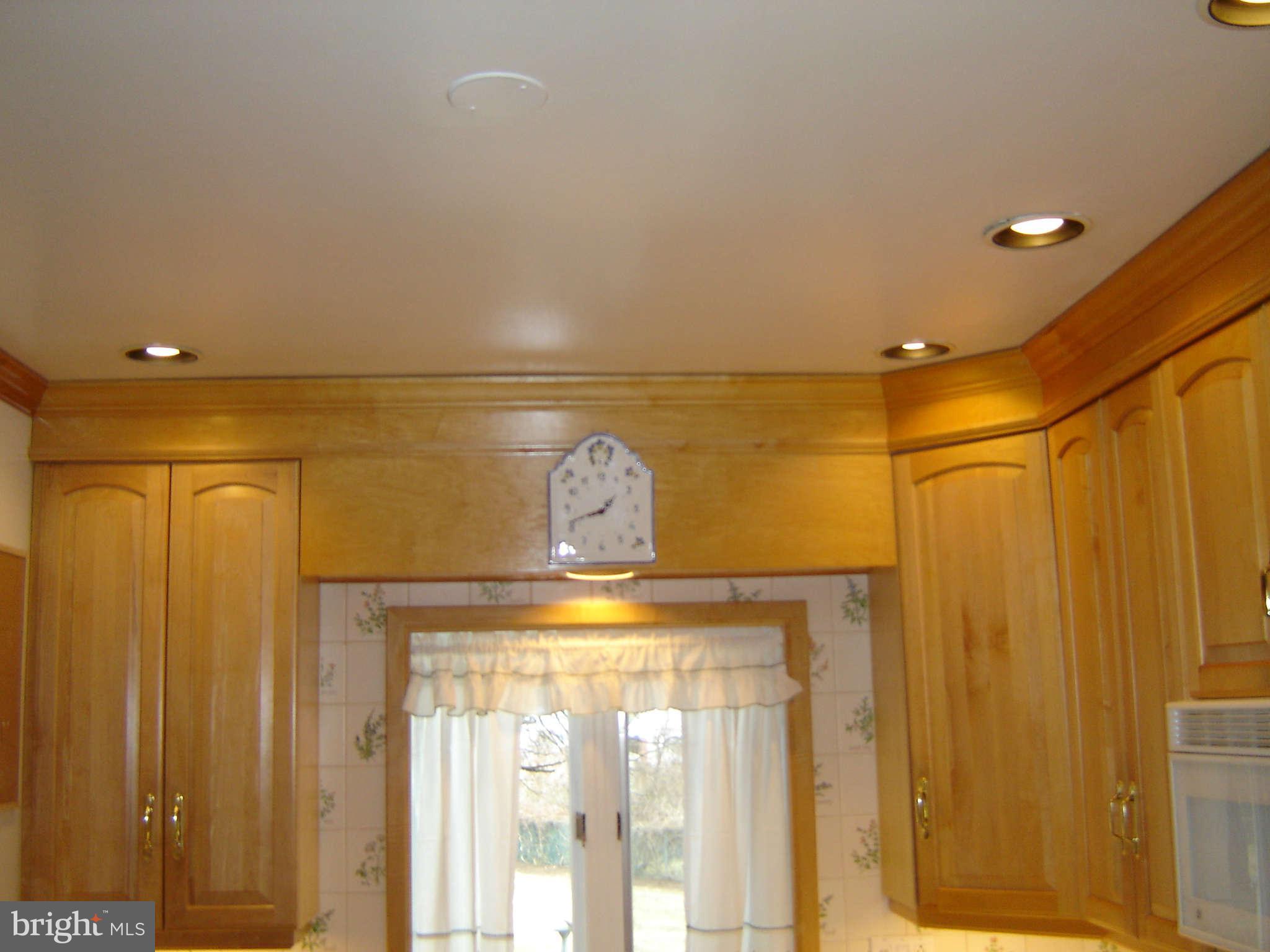 8402 Charlton Road Randallstown, MD 21133 - Photo 17 of 30 Kitchen Recessed Lighting