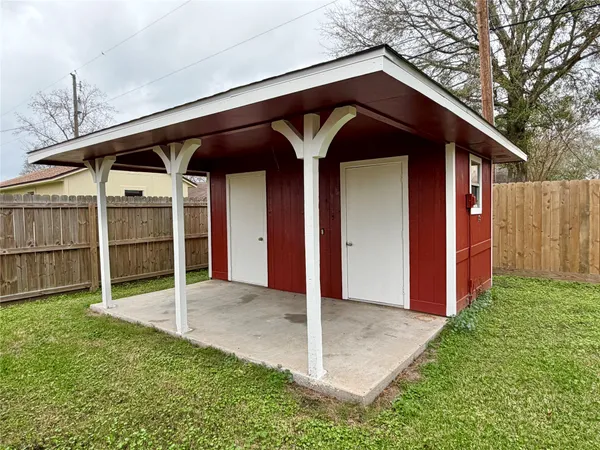$275,000 | 316 Angle Street, Angleton, TX 77515