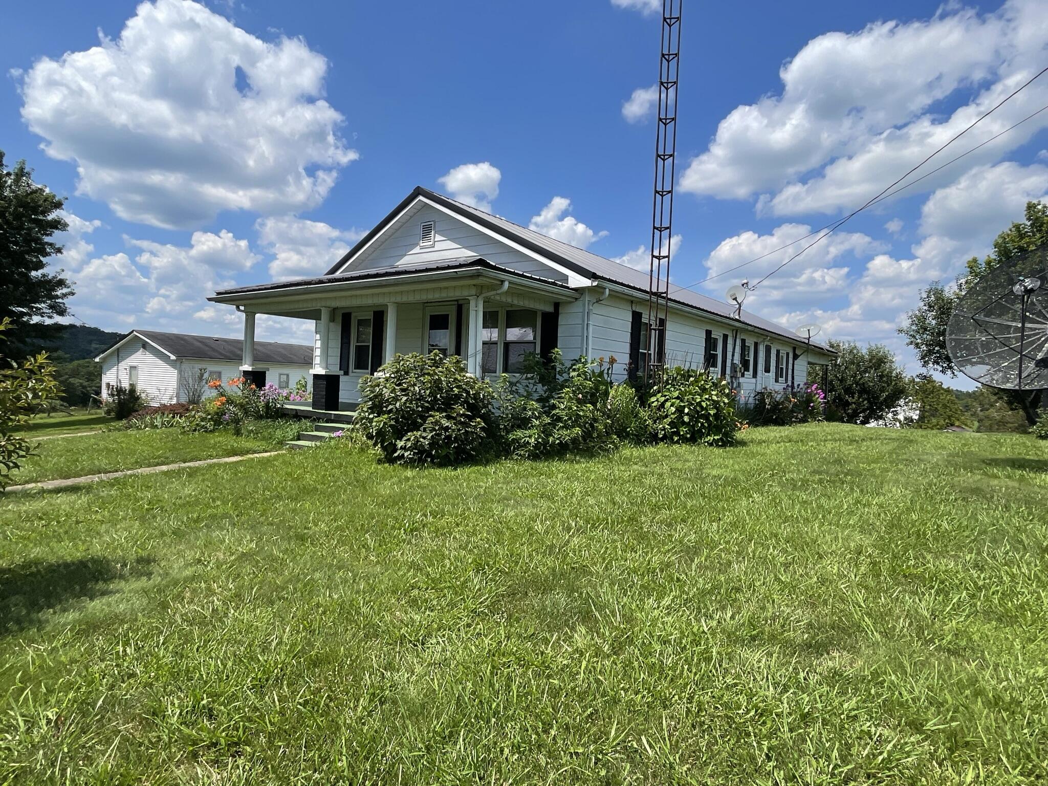 850 East Langdon Road Science Hill, KY 42553 - Photo 2 of 58 9E82A4E9-B46B-43A9-B821-EFB1A4499264