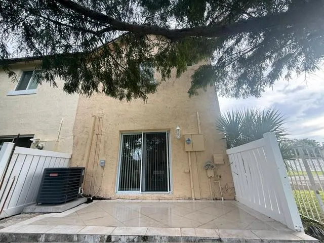 a view of a entryway of a house