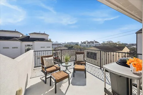 $665,000 | 615 West Bell Street, Houston, TX 77019