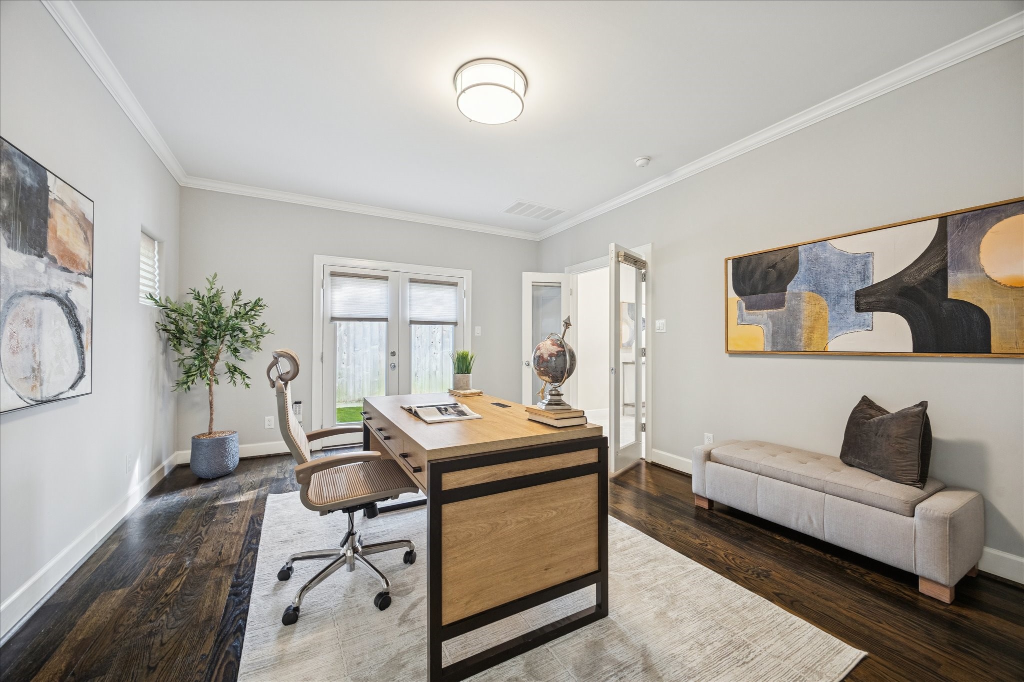 615 West Bell Street Houston, TX 77019 - Photo 18 of 26 First Floor Bedroom or Office