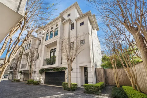 $669,000 | 615 West Bell Street, Houston, TX 77019