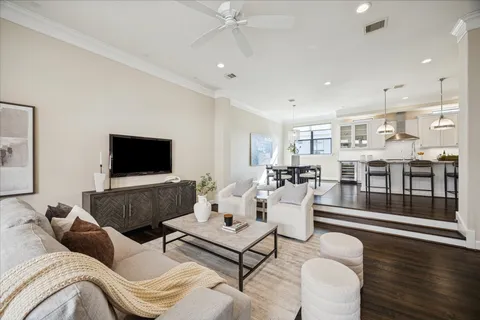 $669,000 | 615 West Bell Street, Houston, TX 77019