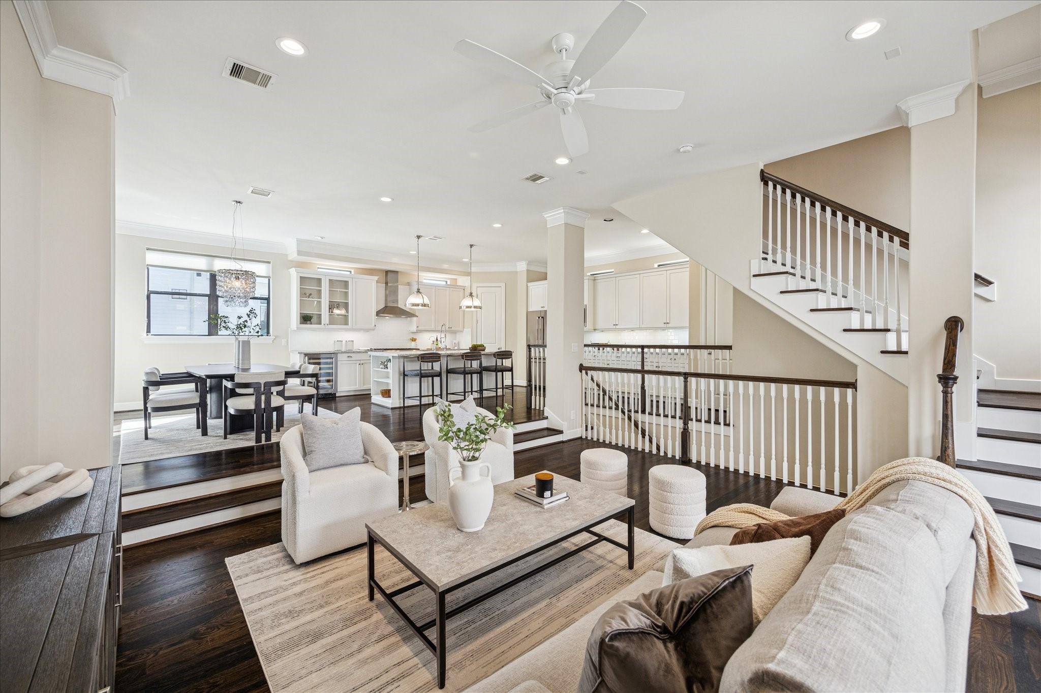 615 West Bell Street Houston, TX 77019 - Photo 7 of 26