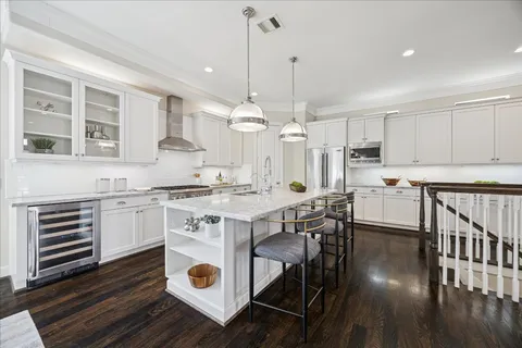 $665,000 | 615 West Bell Street, Houston, TX 77019