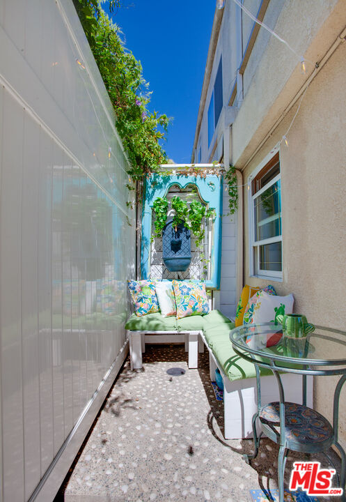 2912 11th Street, Unit 4 Santa Monica, CA 90405 - Photo 16 of 39
