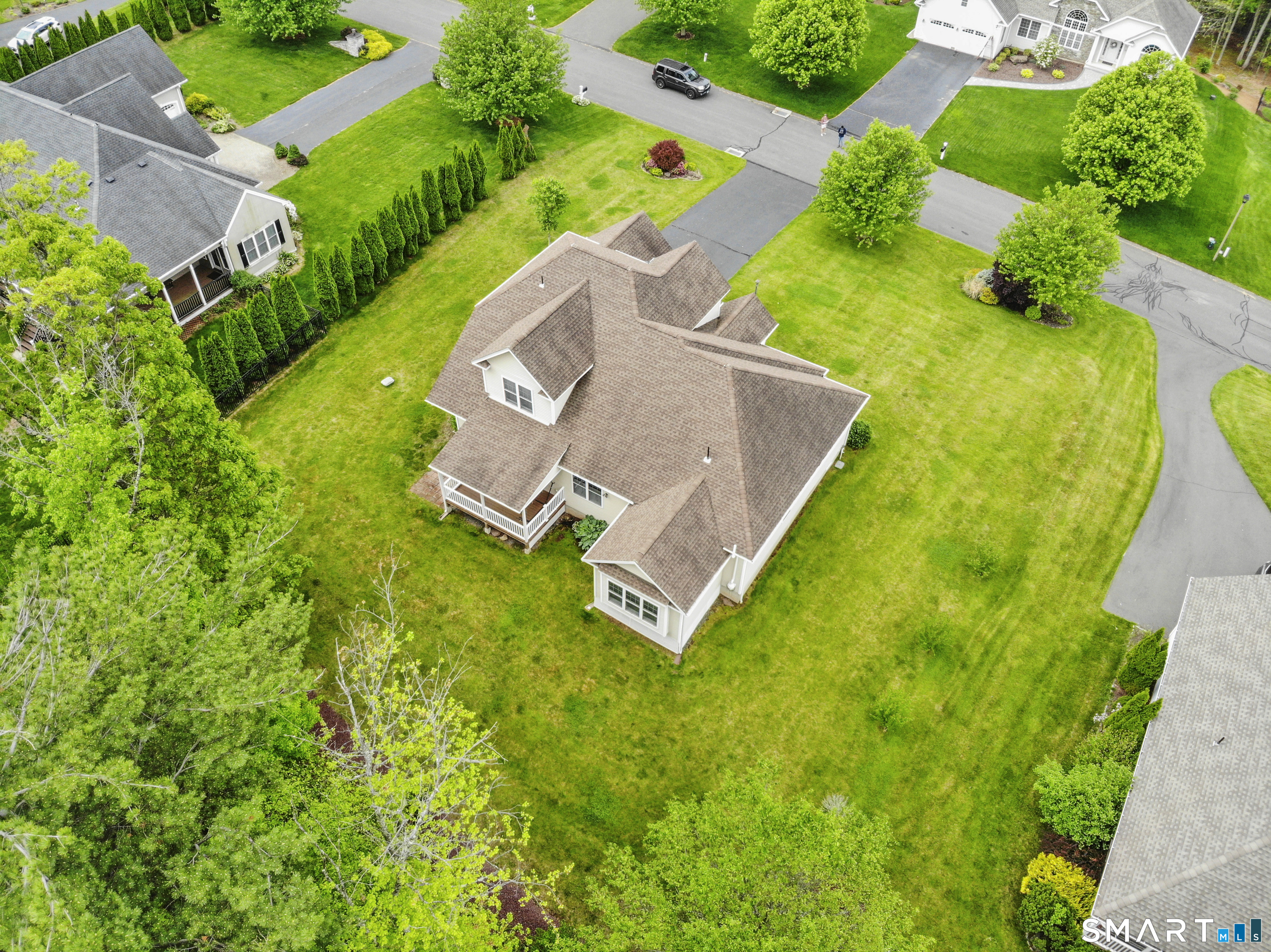 21 Beaudry Lane Bloomfield, CT 06002 - Photo 3 of 16