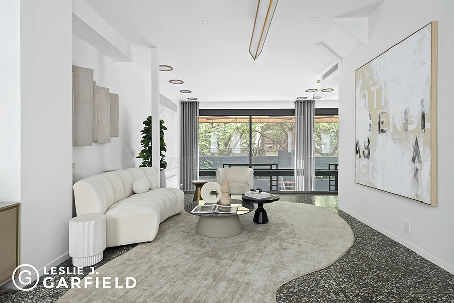 75 Bedford Street Compass