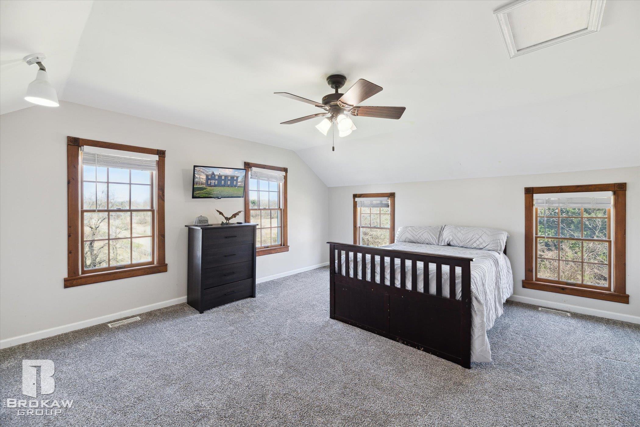 2202 South Washburn Road Davison, MI 48423 - Photo 34 of 57 50138228-0ed863a7-e972-4fd4-9877-046331c914a1.JPG