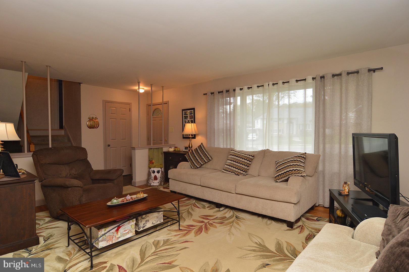 2305 Laurel Road Reading, PA 19609 - Photo 4 of 40 Gallery Image 4