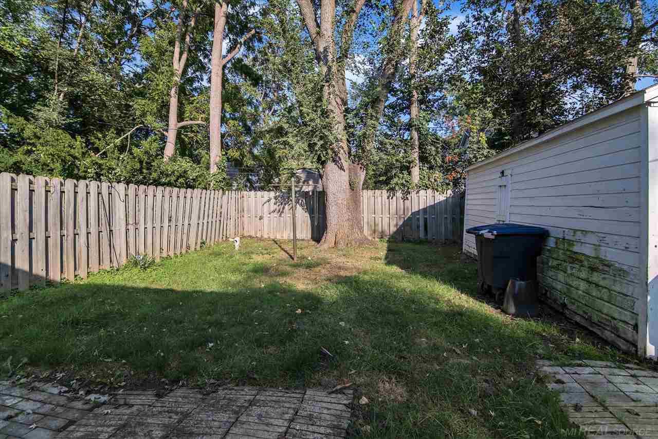 14548 Evergreen Road Detroit, MI 48223 - Photo 26 of 32