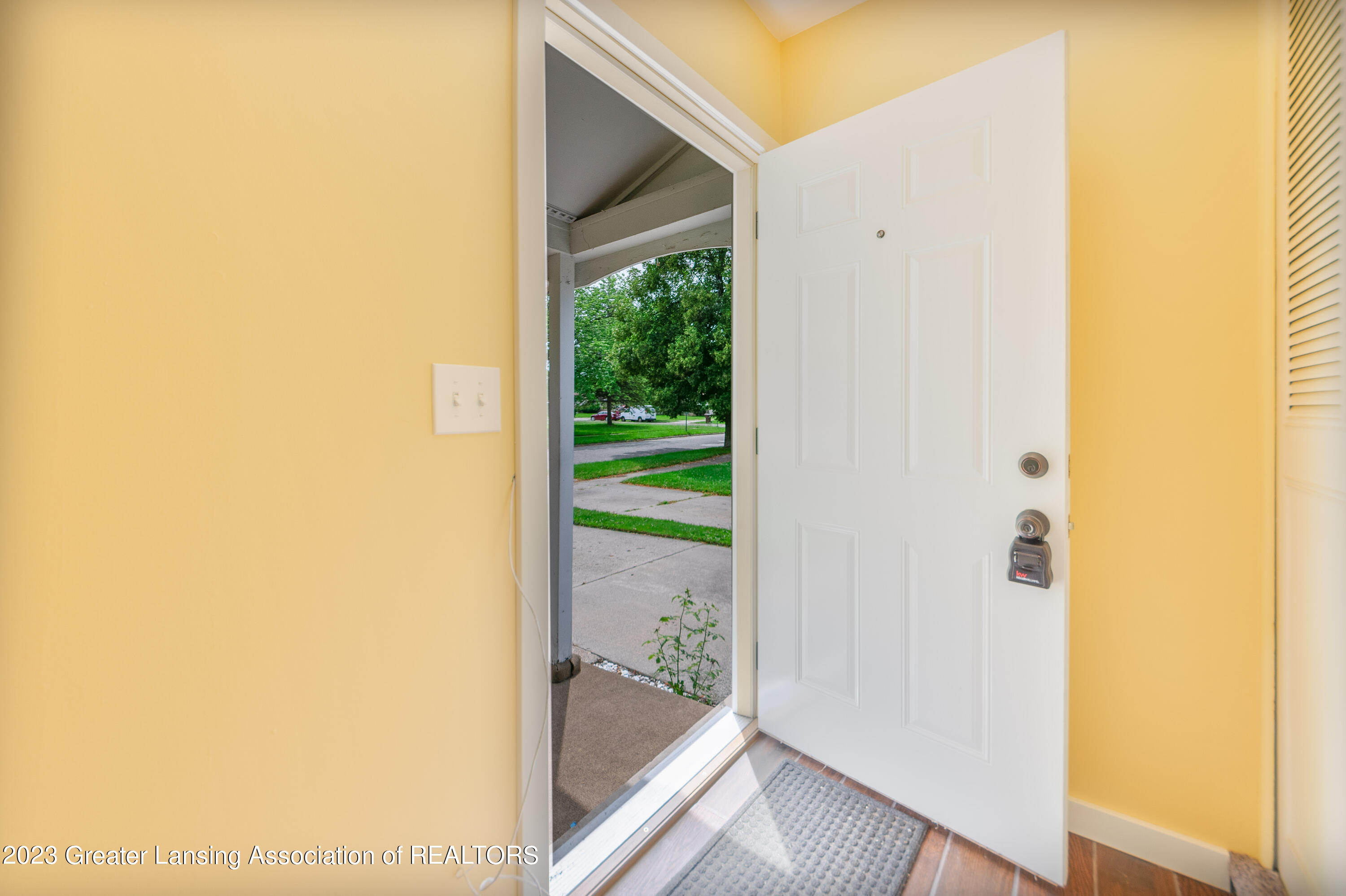3300 Risdale Avenue Lansing, MI 48911 - Photo 2 of 38 Risdale-1