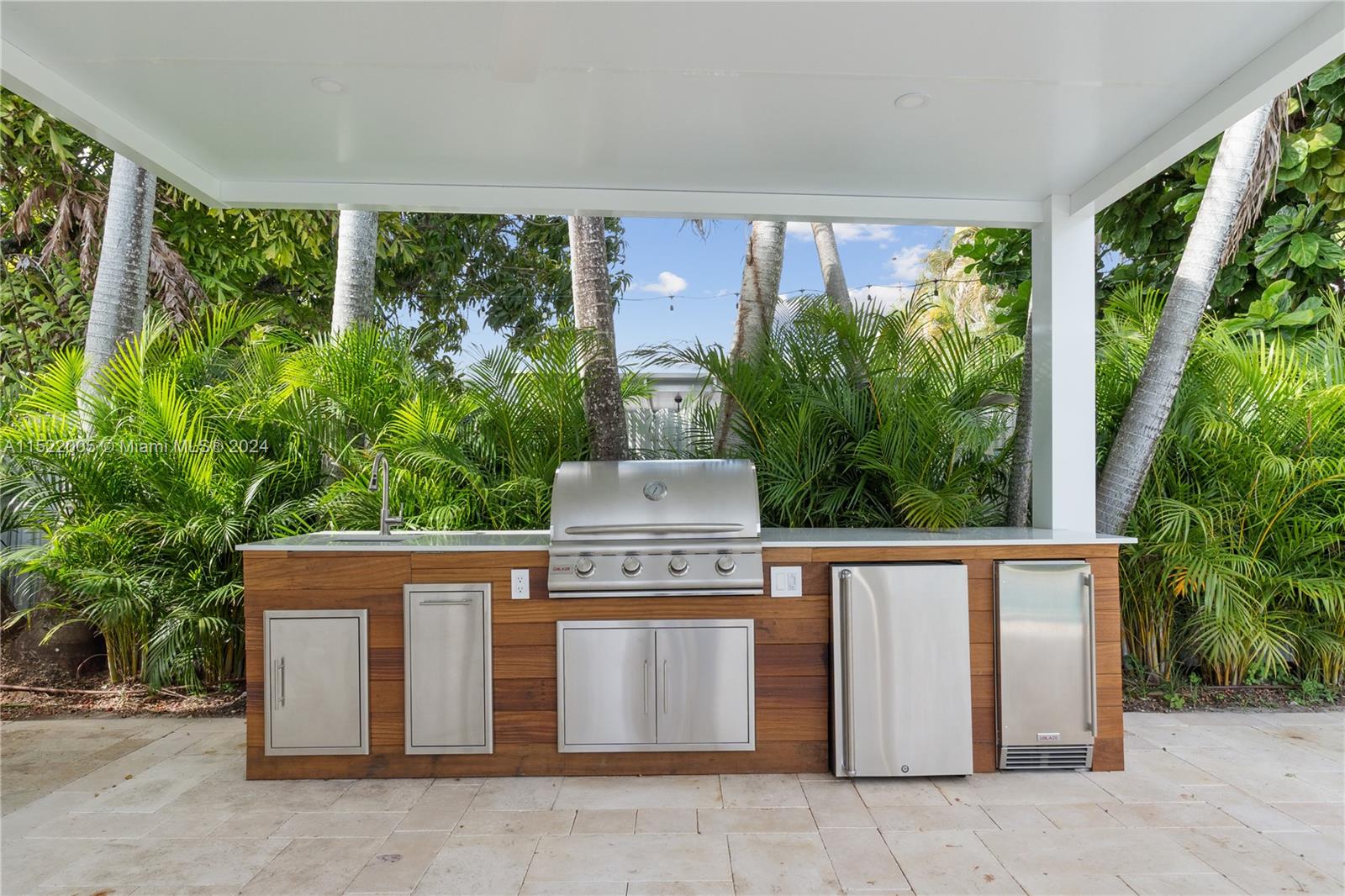 519 Southwest 25th Road Miami, FL 33129 - Photo 34 of 43