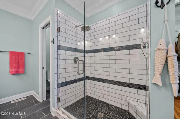 $989,900 | 30 East N Shore Lane, Arapahoe, NC 28510