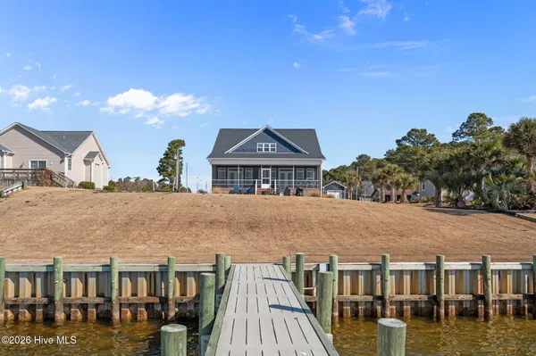 $989,900 | 30 East N Shore Lane, Arapahoe, NC 28510