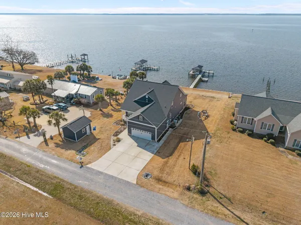 $989,900 | 30 East N Shore Lane, Arapahoe, NC 28510