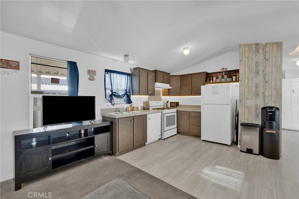 2494 Main Street, Unit 48 Barstow, CA 92311 - Photo 3 of 18