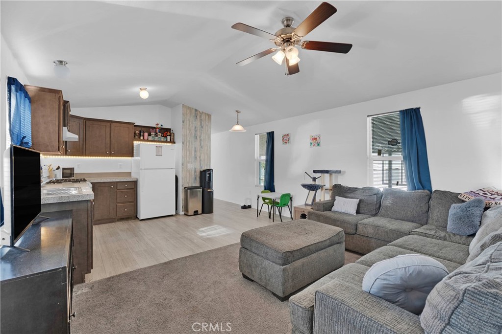 2494 Main Street, Unit 48 Barstow, CA 92311 - Photo 4 of 18