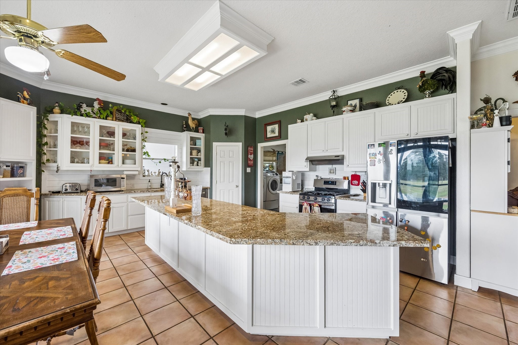 25812 Kickapoo Road Hockley, TX 77447 - Photo 17 of 48 Kitchen/Breakfast Room