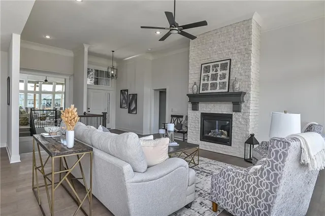 $719,950 | 5858 McCormick Drive, Shawnee, KS 66226