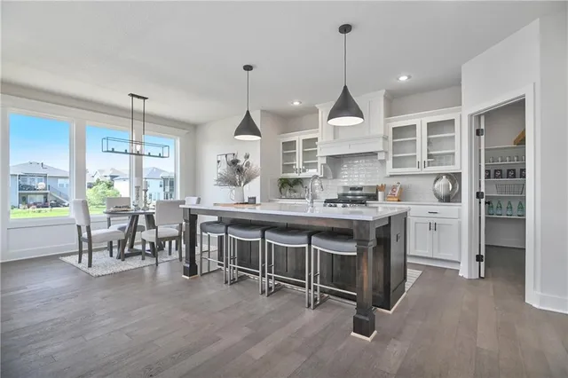 $719,950 | 5858 McCormick Drive, Shawnee, KS 66226