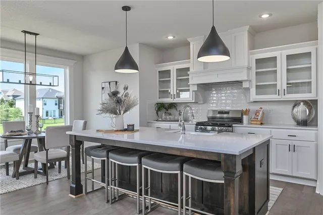 $719,950 | 5858 McCormick Drive, Shawnee, KS 66226