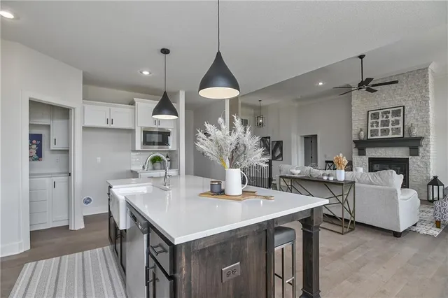 $719,950 | 5858 McCormick Drive, Shawnee, KS 66226