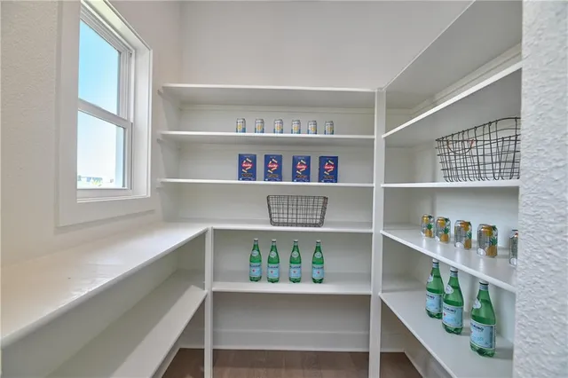 $719,950 | 5858 McCormick Drive, Shawnee, KS 66226