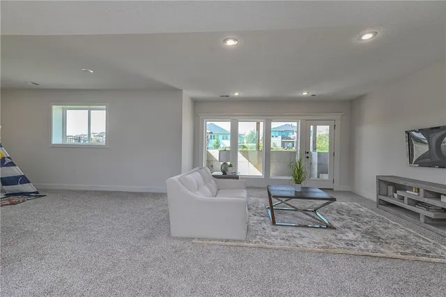 $719,950 | 5858 McCormick Drive, Shawnee, KS 66226