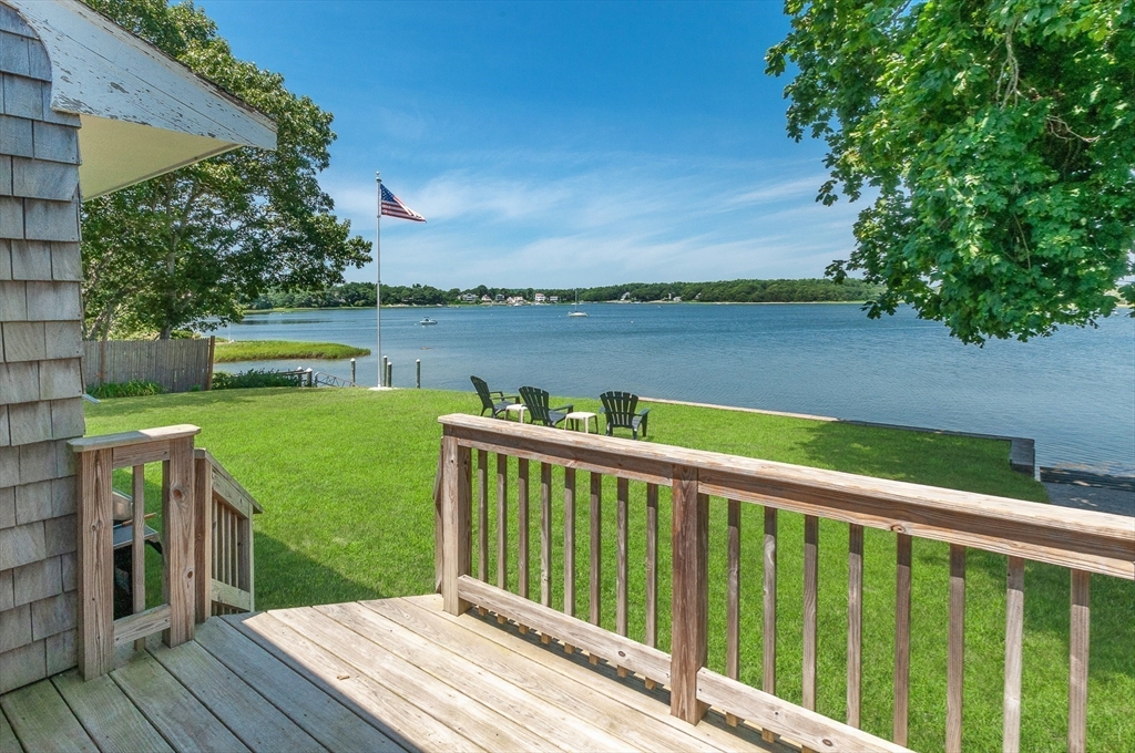 27 Over Jordan Road Wareham, MA 02571 - Photo 12 of 28