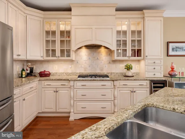 $984,999 | 110 Channel Marker Way, Unit 204, Grasonville, MD 21638