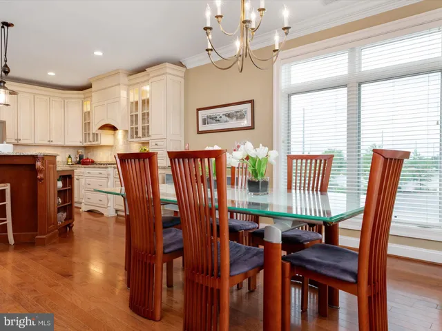 $984,999 | 110 Channel Marker Way, Unit 204, Grasonville, MD 21638