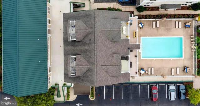 $984,999 | 110 Channel Marker Way, Unit 204, Grasonville, MD 21638