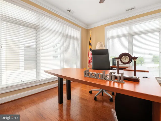 $984,999 | 110 Channel Marker Way, Unit 204, Grasonville, MD 21638