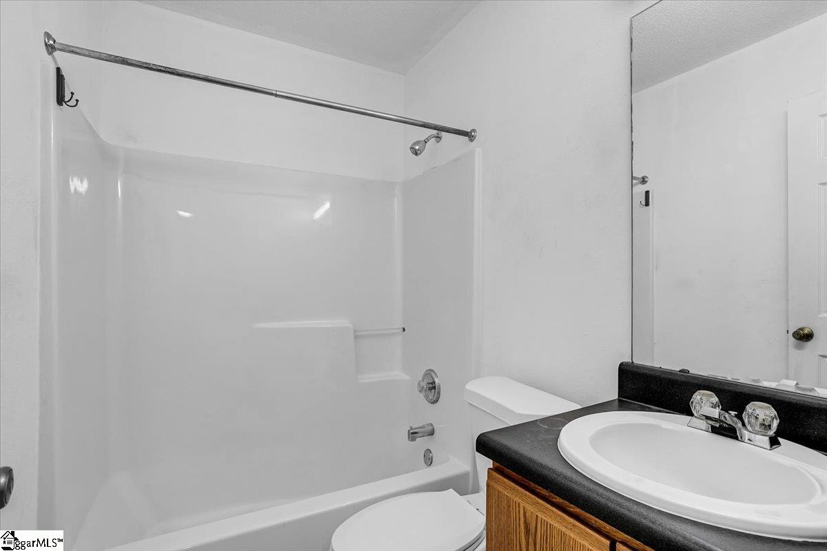 8 Deer Ridge Court Greenville, SC 29607 - Photo 10 of 16 Gallery Image 10