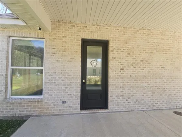 $320,500 | 71444 Jefferson Avenue, Covington, LA 70433