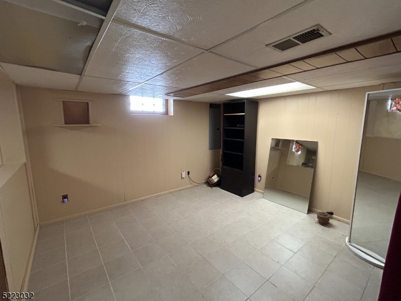 2724 Hickory Road Union, NJ 07083 - Photo 8 of 16