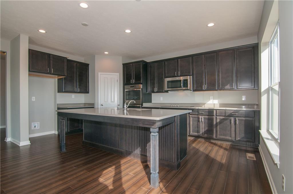 15117 Blue Ribbon Boulevard Fishers, IN 46040 - Photo 11 of 44 Gallery Image 11
