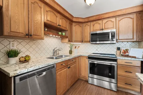 $440,000 | 75-5719 Alii Drive, Unit 208, Kailua-Kona, HI 96740