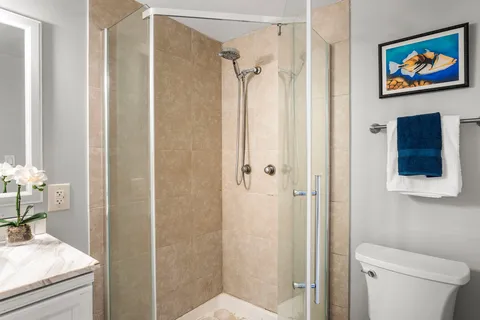 $440,000 | 75-5719 Alii Drive, Unit 208, Kailua-Kona, HI 96740