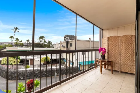 $440,000 | 75-5719 Alii Drive, Unit 208, Kailua-Kona, HI 96740